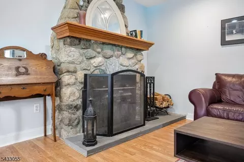11 Lake Trl E, Wayne, NJ 07470 photo 9