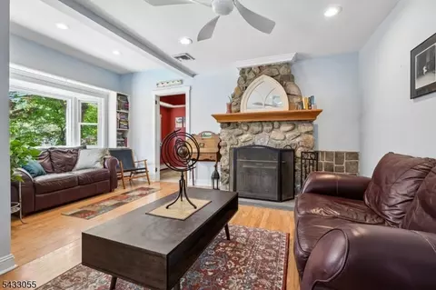 11 Lake Trl E, Wayne, NJ 07470 photo 5