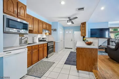 11 Lake Trl E, Wayne, NJ 07470 photo 13