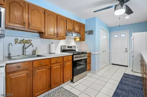 11 Lake Trl E, Wayne, NJ 07470 photo 14