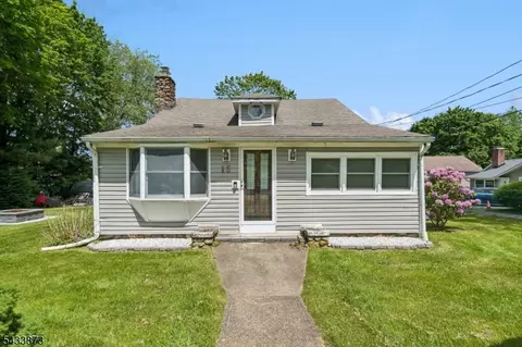 15 Elm St, Budd Lake, NJ 07828