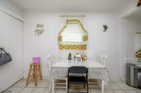 724 W Front St, Plainfield, NJ 07060 photo 10
