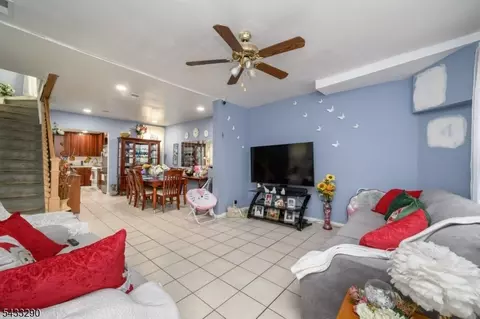 724 W Front St, Plainfield, NJ 07060 photo 4