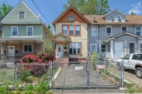 724 W Front St, Plainfield, NJ 07060