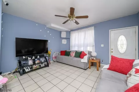 724 W Front St, Plainfield, NJ 07060 photo 5