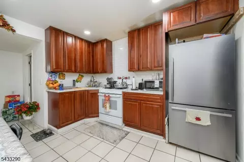 724 W Front St, Plainfield, NJ 07060 photo 8