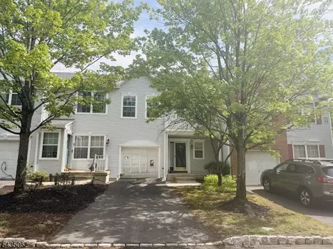 272 Marcia Way, Bridgewater, NJ 08807