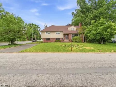 2 Linden Ave, West Orange, NJ 07052