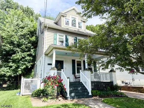 26 Davey St, Bloomfield, NJ 07003
