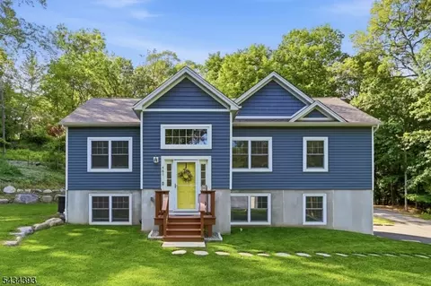 461 Westbrook Rd, Ringwood, NJ 07456