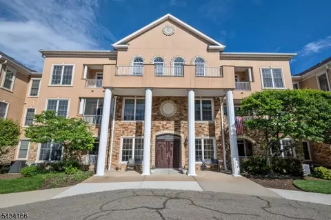 1201 Franklin Ln, Rockaway, NJ 07866