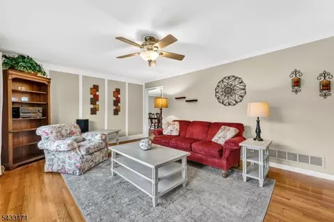 31 Samuel Dr, Flemington, NJ 08822 photo 5