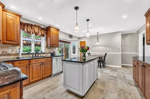 31 Samuel Dr, Flemington, NJ 08822 photo 12