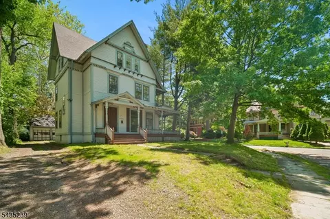 113 Park Pl, North Plainfield, NJ 07060