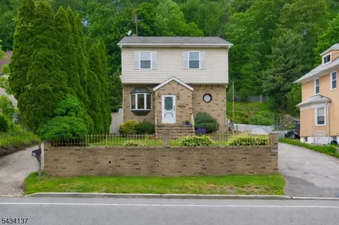 562 Valley Rd, Clifton, NJ 07013