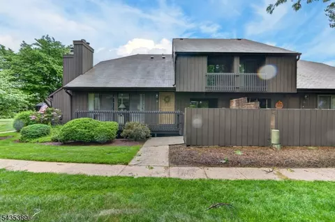 108 Westgate Dr, Edison, NJ 08820