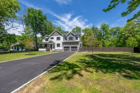21 Kuntz Ave, Berkeley Heights, NJ 07922