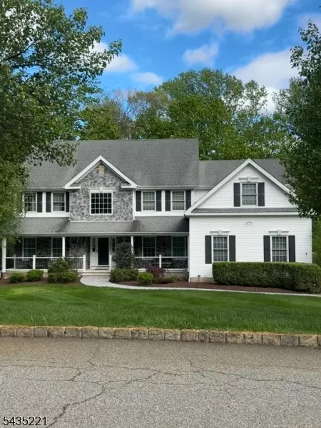 7 Natures Ct, Flanders, NJ 07836