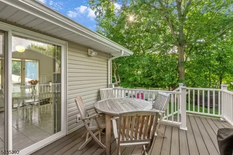 31 Monhegan Ave, Wayne, NJ 07470 photo 8