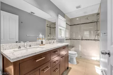 31 Monhegan Ave, Wayne, NJ 07470 photo 35