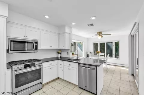 Kitchen - 31 Monhegan Ave, Wayne, NJ 07470 photo 2 of 3
