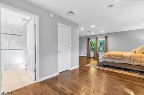 31 Monhegan Ave, Wayne, NJ 07470 photo 24