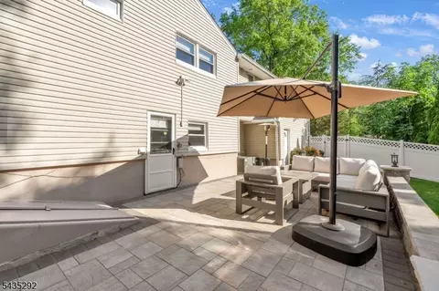 31 Monhegan Ave, Wayne, NJ 07470 photo 7