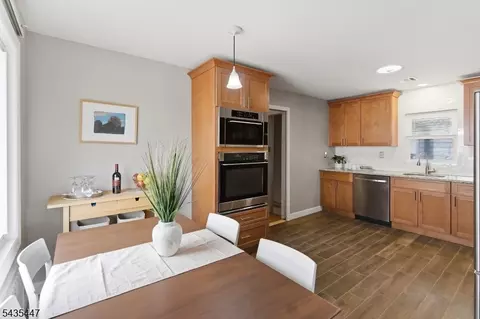 45 Avenue B, Lodi, NJ 07644