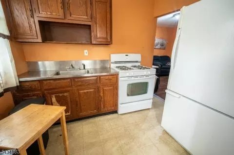 128 W 8th St, Plainfield, NJ 07060 photo 28