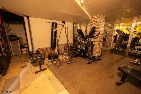 128 W 8th St, Plainfield, NJ 07060 photo 6