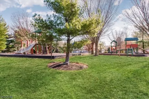 347 Potomac Dr, Basking Ridge, NJ 07920 photo 22