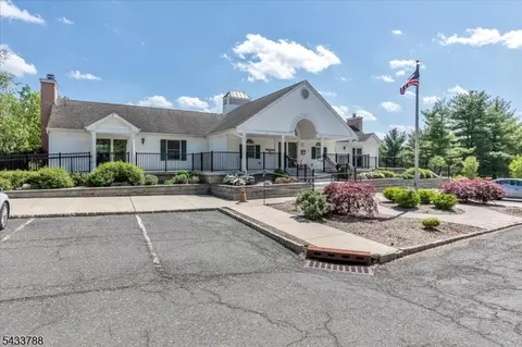 347 Potomac Dr, Basking Ridge, NJ 07920 photo 21