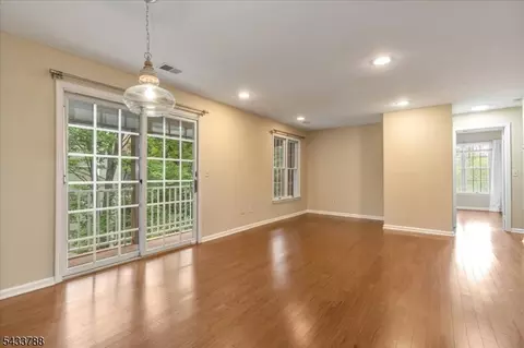 347 Potomac Dr, Basking Ridge, NJ 07920 photo 6