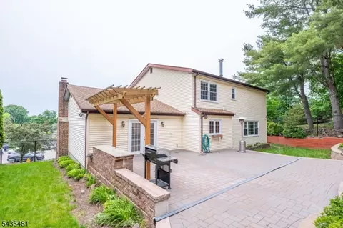 12 Rene Ct, Wayne, NJ 07470 photo 27