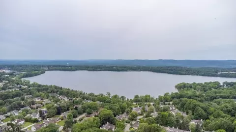 12 Rene Ct, Wayne, NJ 07470 photo 33