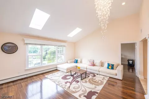 12 Rene Ct, Wayne, NJ 07470 photo 11