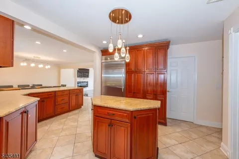 12 Rene Ct, Wayne, NJ 07470 photo 8