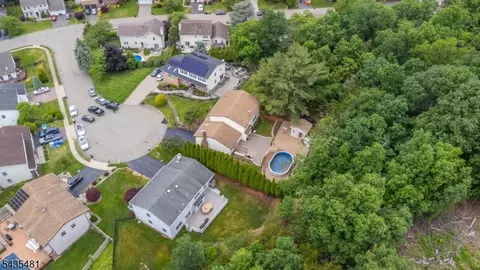 12 Rene Ct, Wayne, NJ 07470 photo 32
