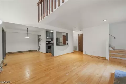 17 Village Way #6, Vernon, NJ 07462