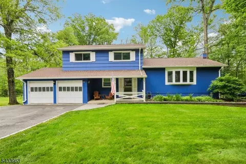58 Radtke Rd, Randolph, NJ 07869
