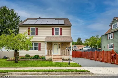 16 S 9th Ave, Manville, NJ 08835