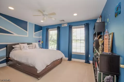 Bedroom - 44 Titus Rd, Skillman, NJ 08558 photo 3 of 7