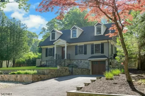 4 Farview Ave, Randolph, NJ 07869