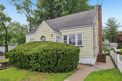 215 Henley Ave, New Milford, NJ 07646