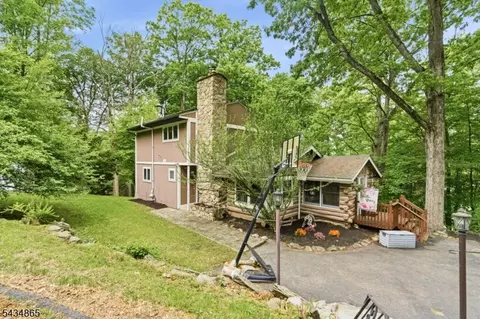 158 Glenside Trl, Sparta, NJ 07871