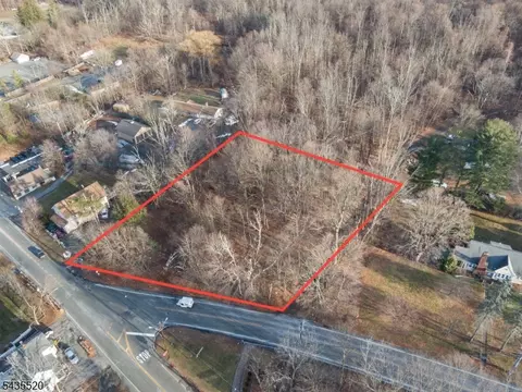 2046 Macopin Rd, West Milford Twp, NJ 07480