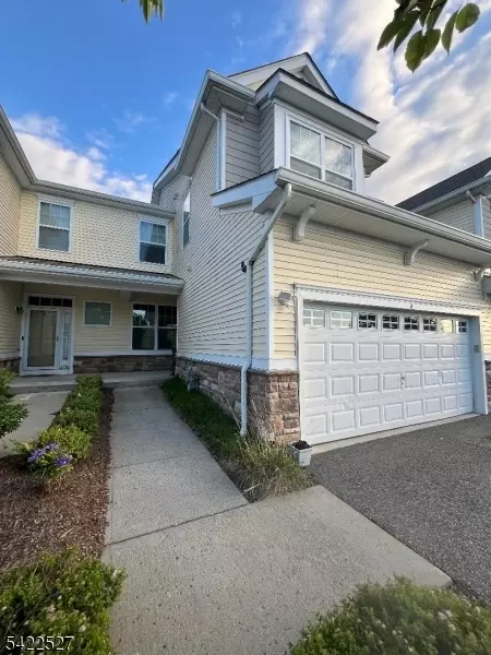4 Alexanders Rd, Allamuchy Twp, NJ 07840