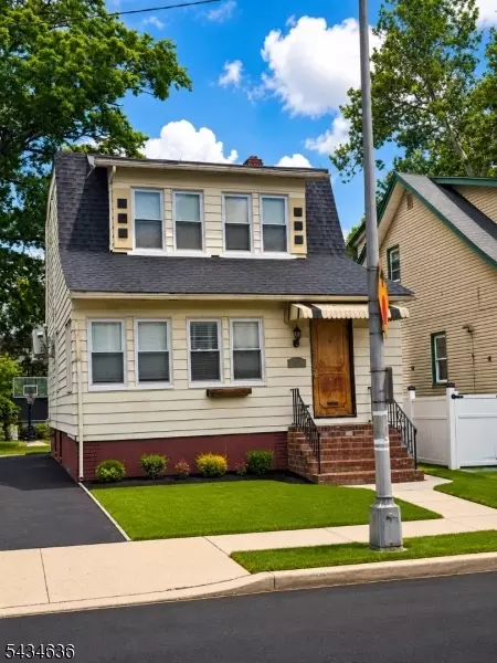 377 Halsted St, East Orange, NJ 07018