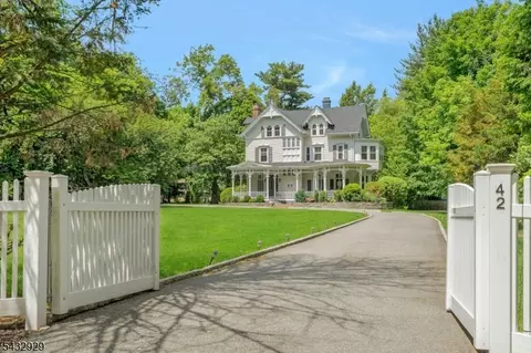 42 Llewellyn Rd, Montclair, NJ 07042