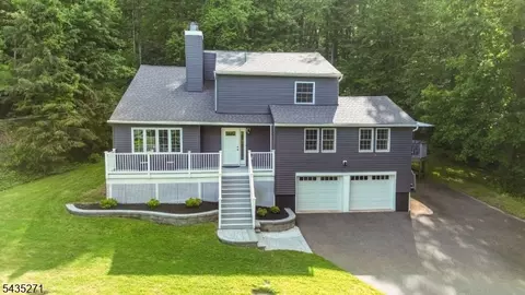 63 Mountainside Dr, Randolph, NJ 07869